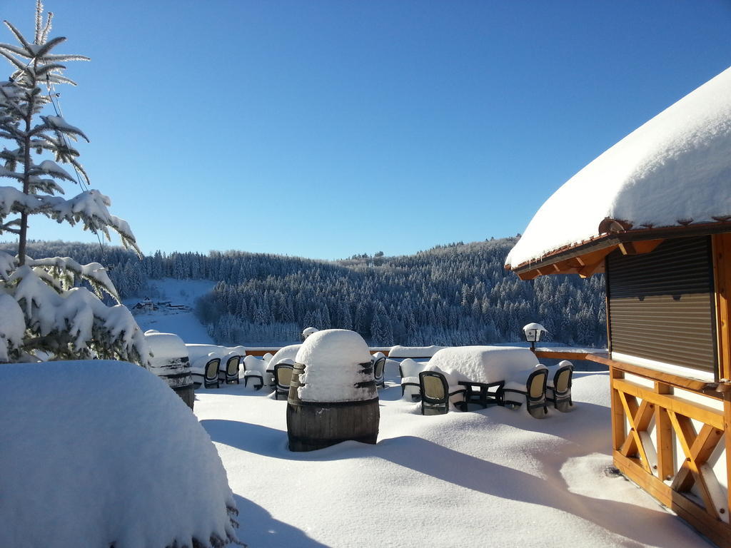 Hotel-Berggasthof Schwarzwaldperle Sasbachwalden Exterior photo