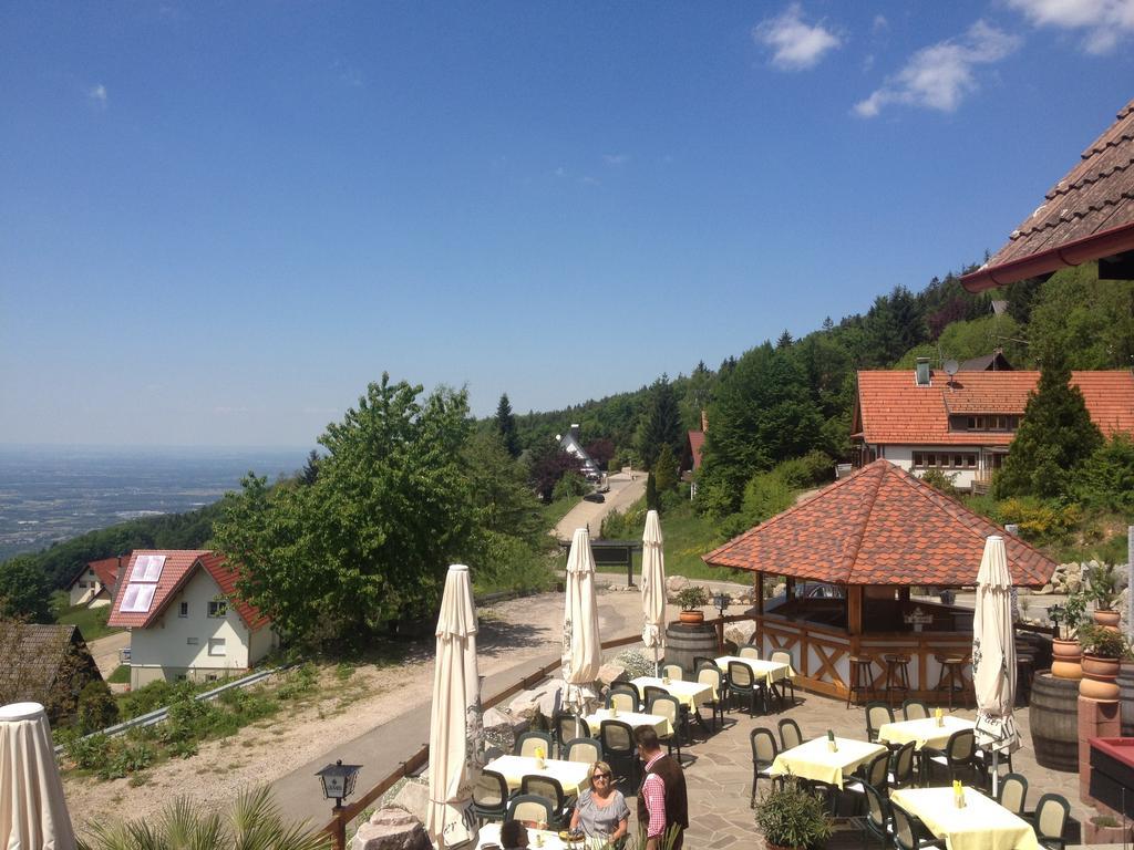 Hotel-Berggasthof Schwarzwaldperle Sasbachwalden Exterior photo